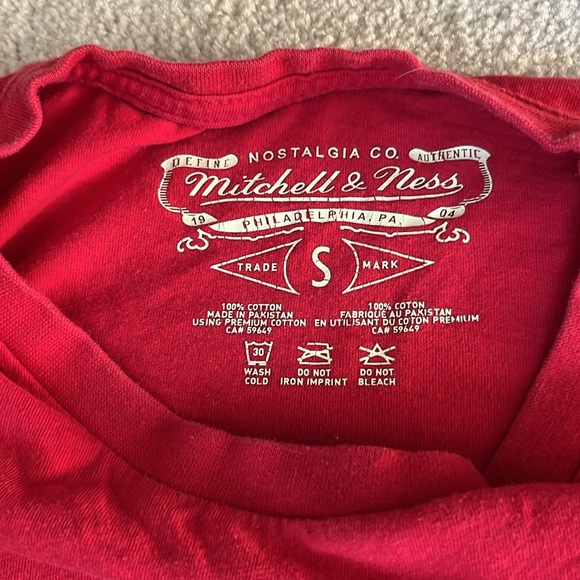 Raptors t-shirt - Picture 5 of 7